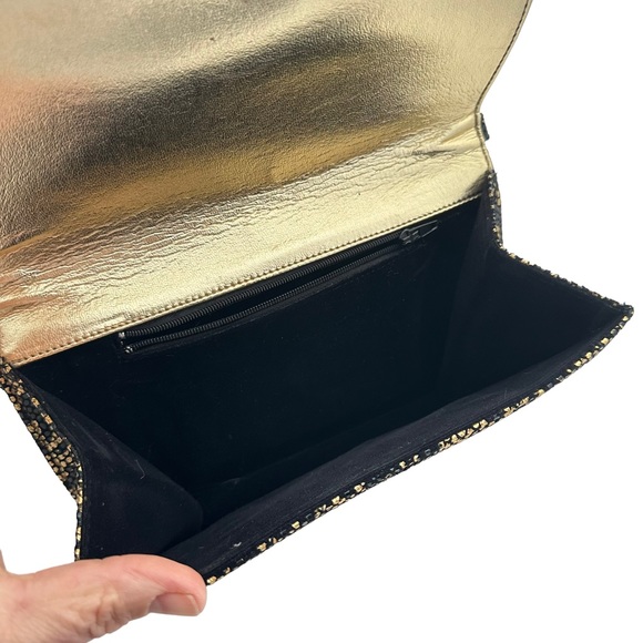 Faux Snakeskin Gold & Black Crossbody - Picture 4 of 5